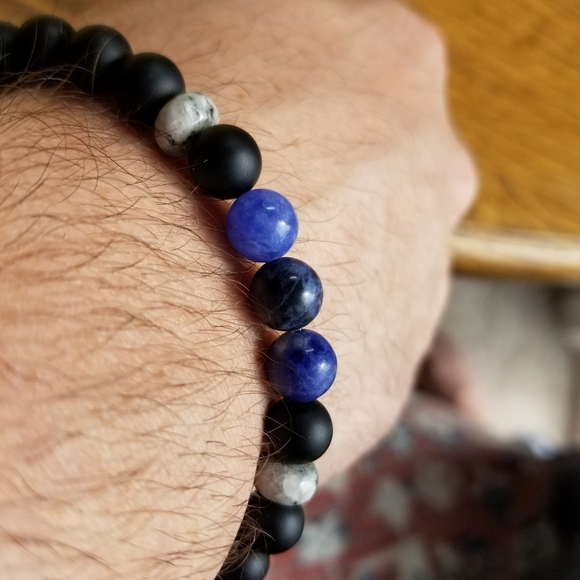 Sodalite & Black Onyx Beaded Stretch Brace… - Picture 8 of 8